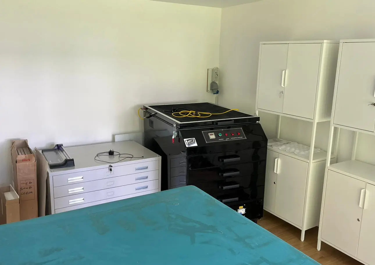 PRO UV EXPOSURE UNIT COMBI WITH SCREEN DRYING CABINET 25"x 35" Art2Silkscreen