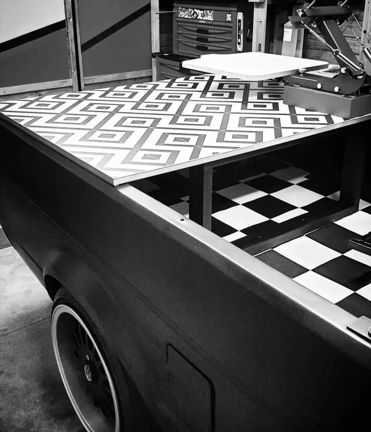 One Colour Screen Printing Press Model 1 Art2Silkscreen