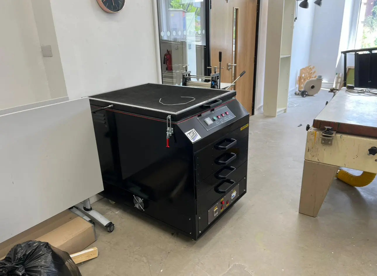 PRO UV EXPOSURE UNIT COMBI WITH SCREEN DRYING CABINET 25"x 35" Art2Silkscreen