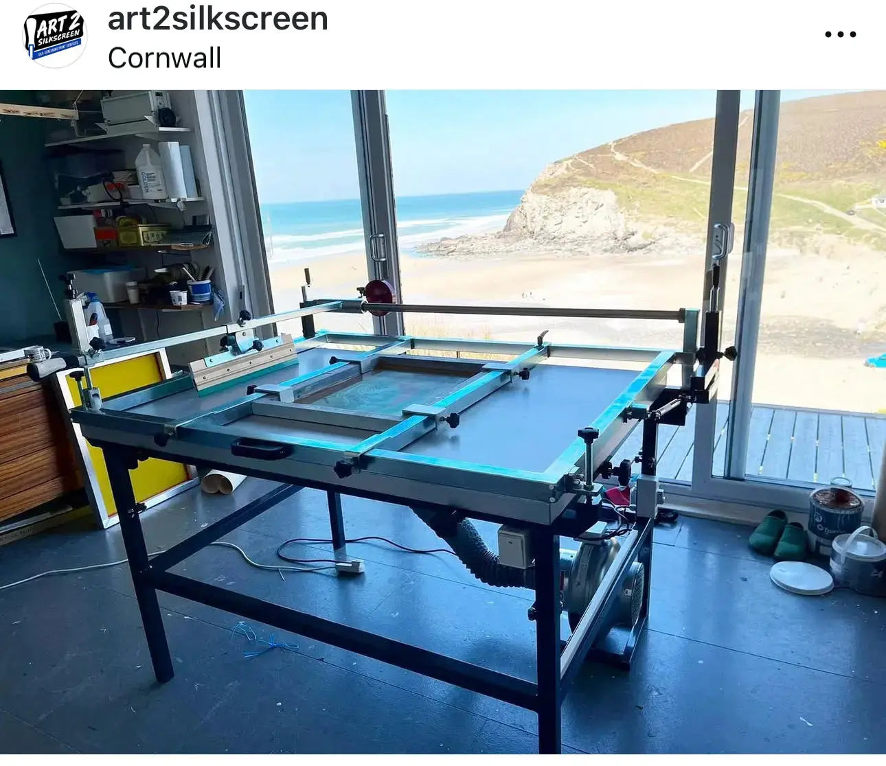 MANUAL SCREEN PRINTING FLATBED TABLE No.1With guided squeegee and vacuum.50x70cm B2 SIZE Art2Silkscreen