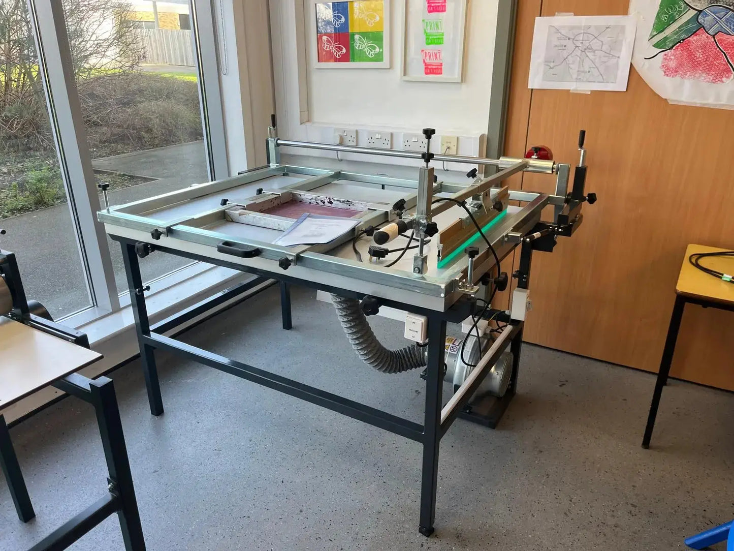 MANUAL SCREEN PRINTING FLATBED TABLE No.1With guided squeegee and vacuum.50x70cm B2 SIZE Art2Silkscreen
