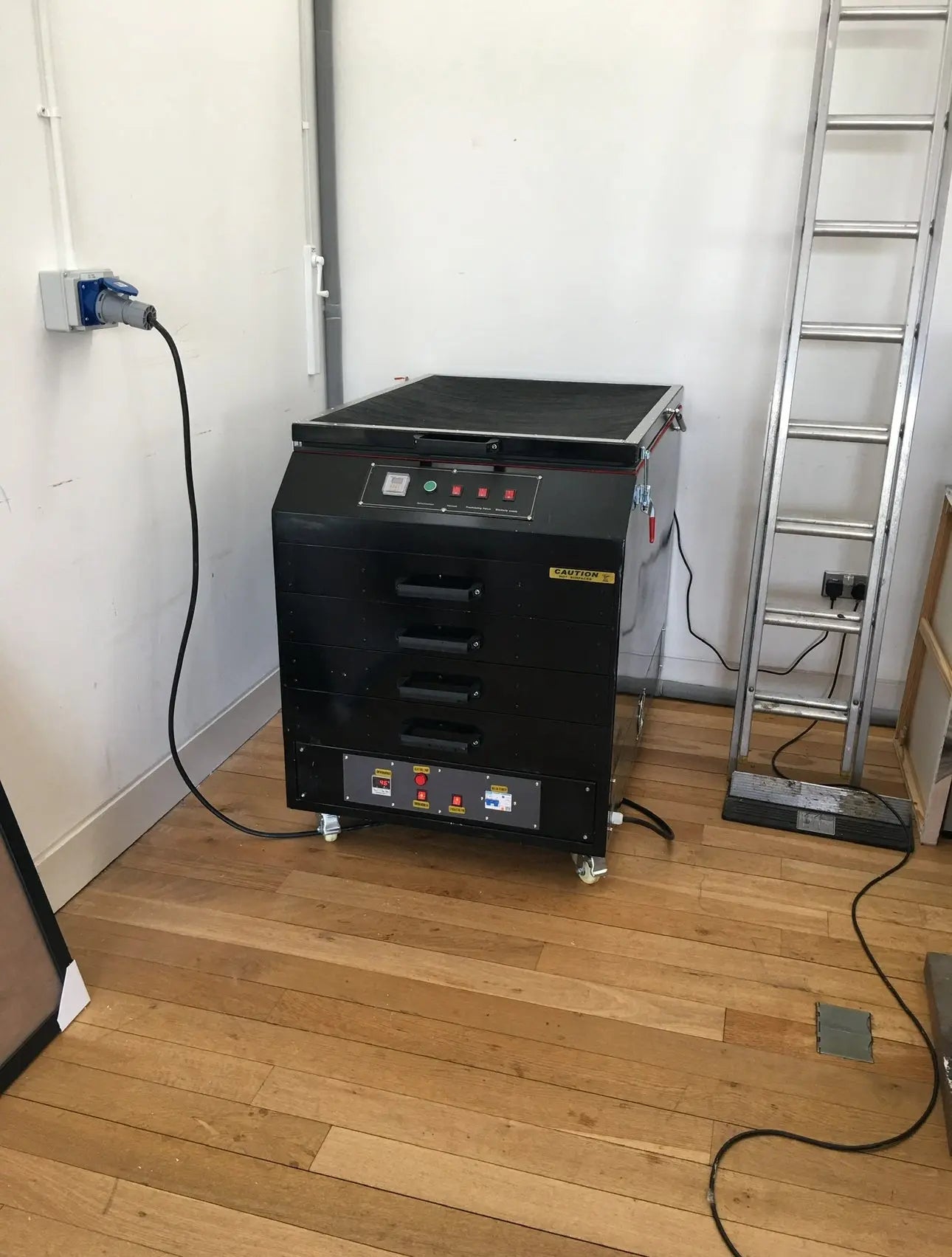 PRO UV EXPOSURE UNIT COMBI WITH SCREEN DRYING CABINET 25"x 35" Art2Silkscreen