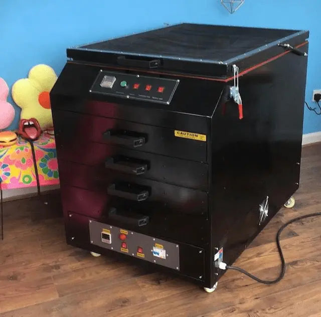 Exposure unit combi with screen drying cabinet